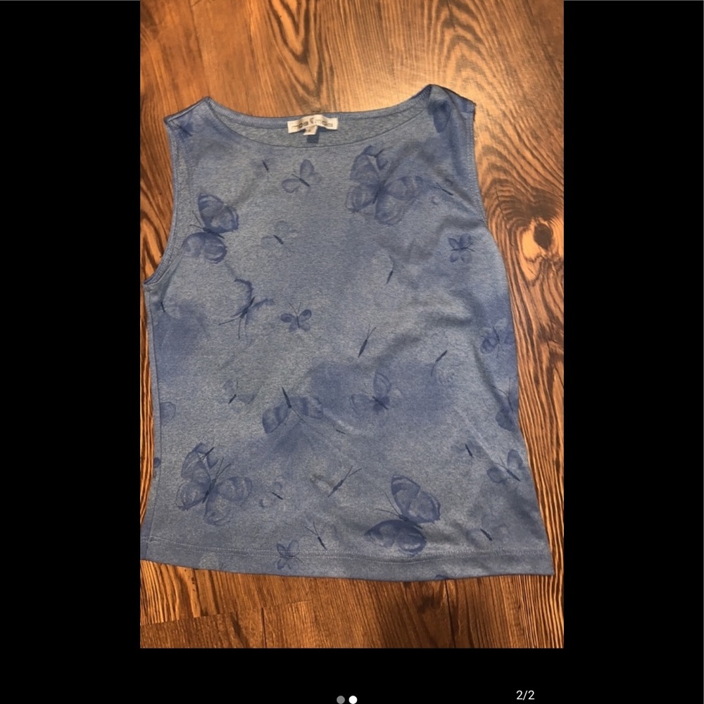 Butterfly top